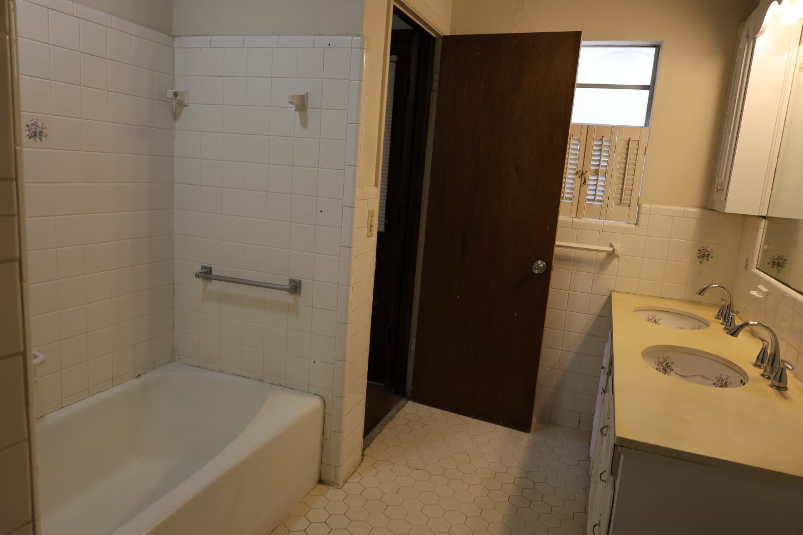 101 Catherine Ave property image