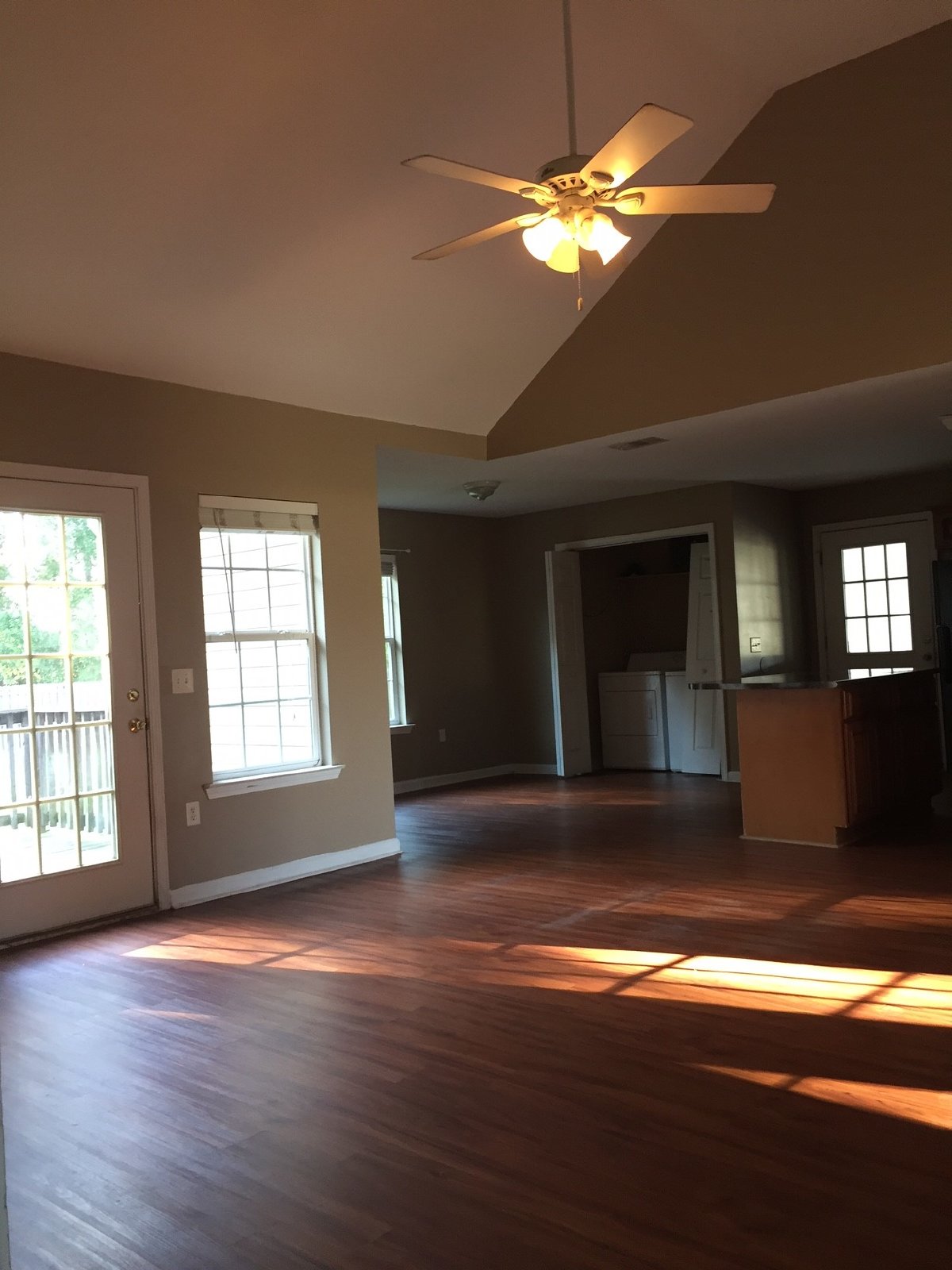 129 Thompkin Dr property image