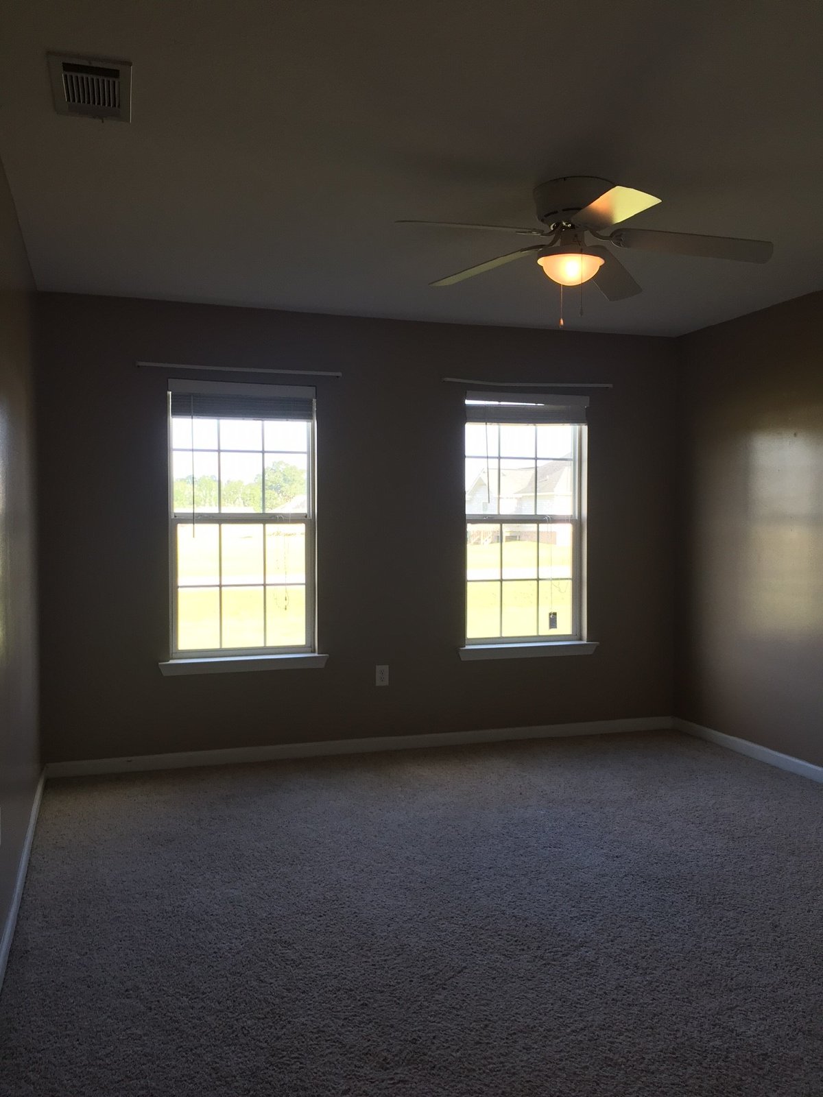 129 Thompkin Dr property image