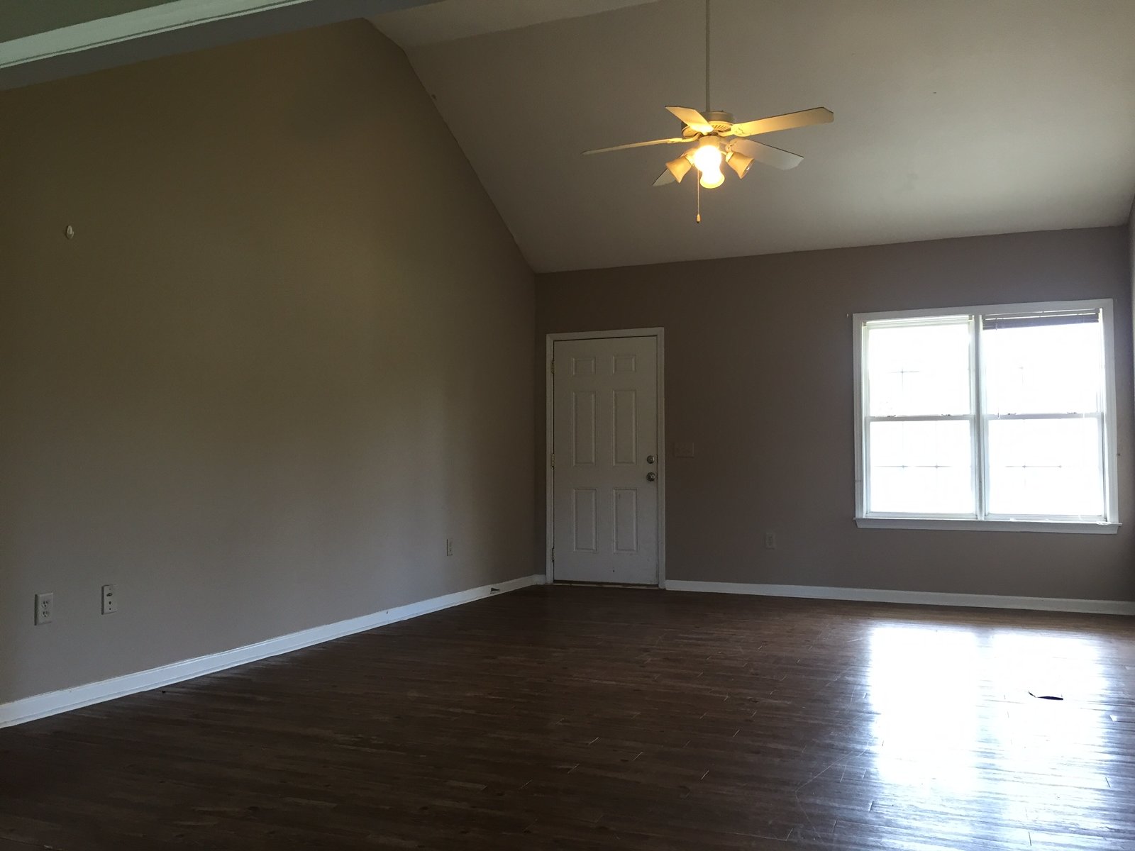 2204 Gretel's Hunt property image