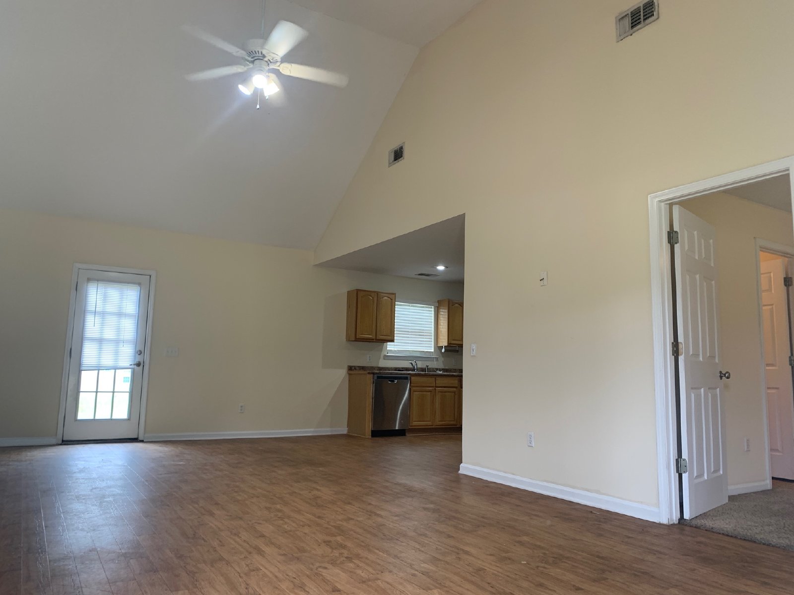 2001 Talon's Lake property image