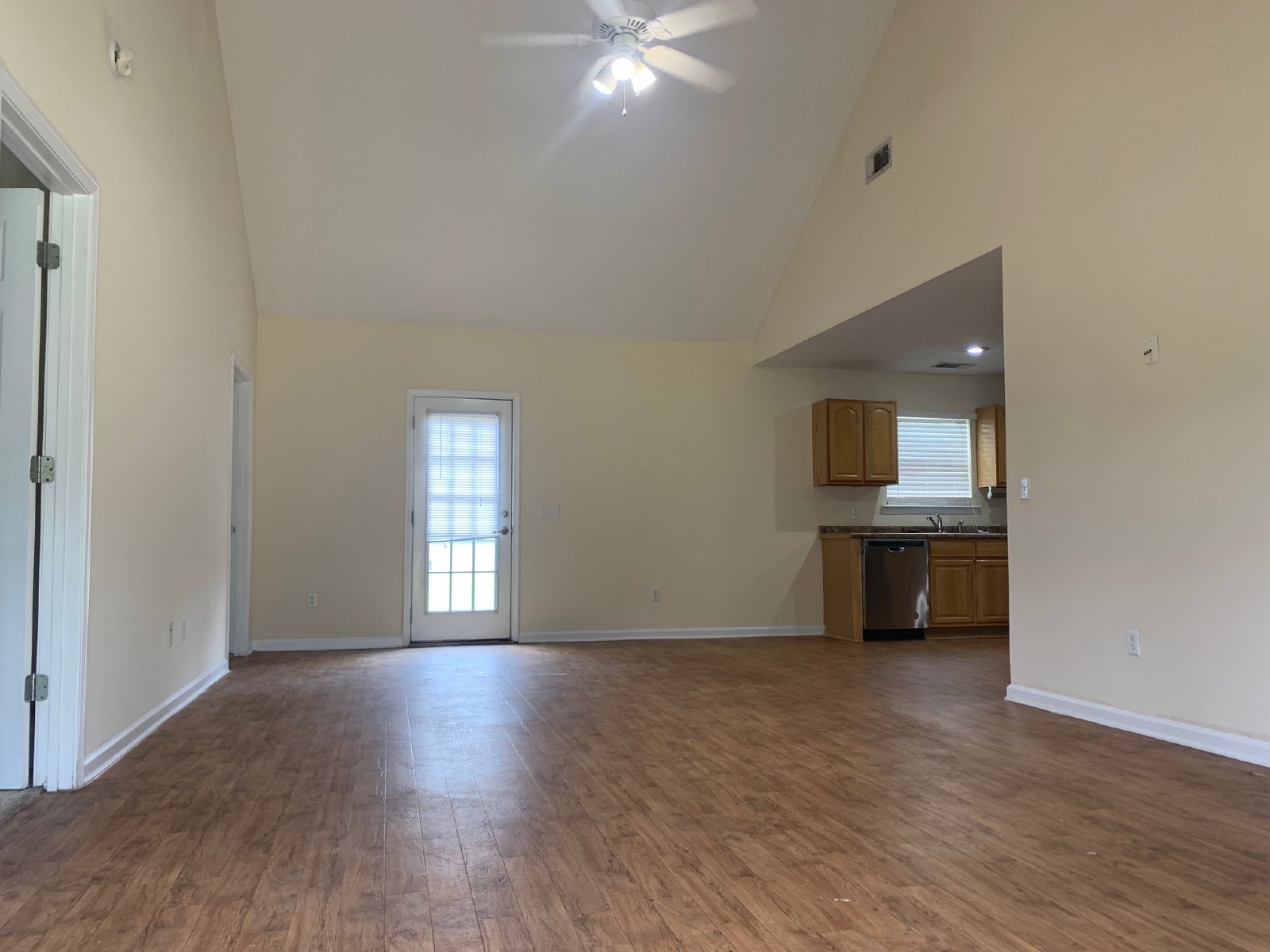 2001 Talon's Lake property image