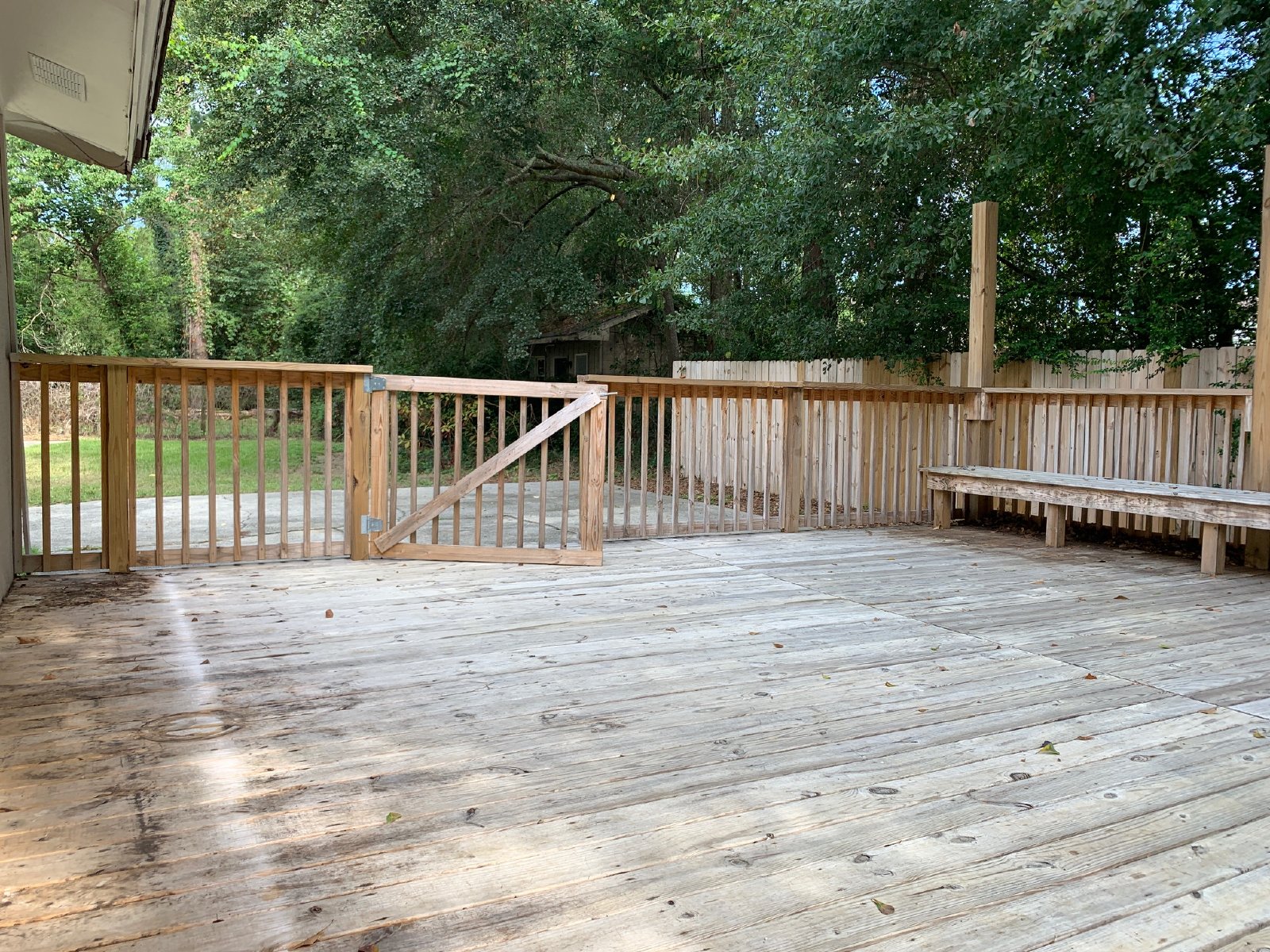 817 Robin Hood Trail property image