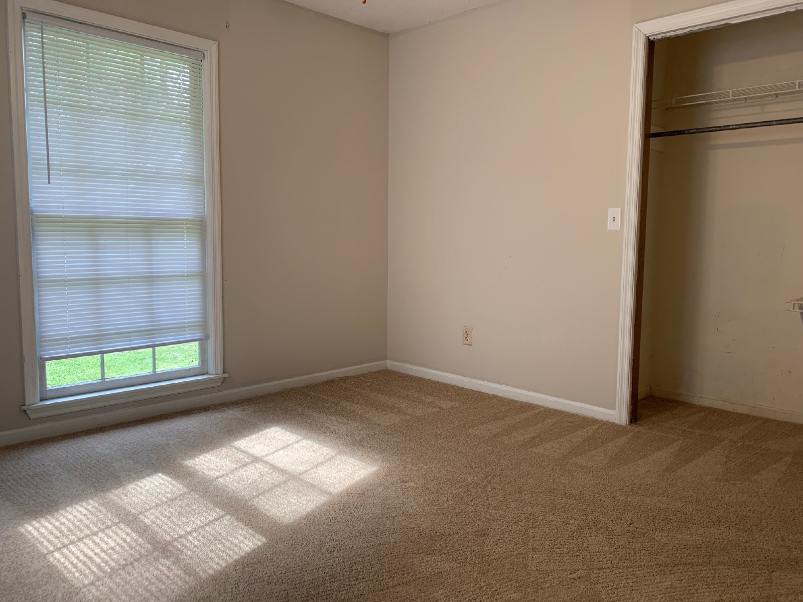 817 Robin Hood Trail property image