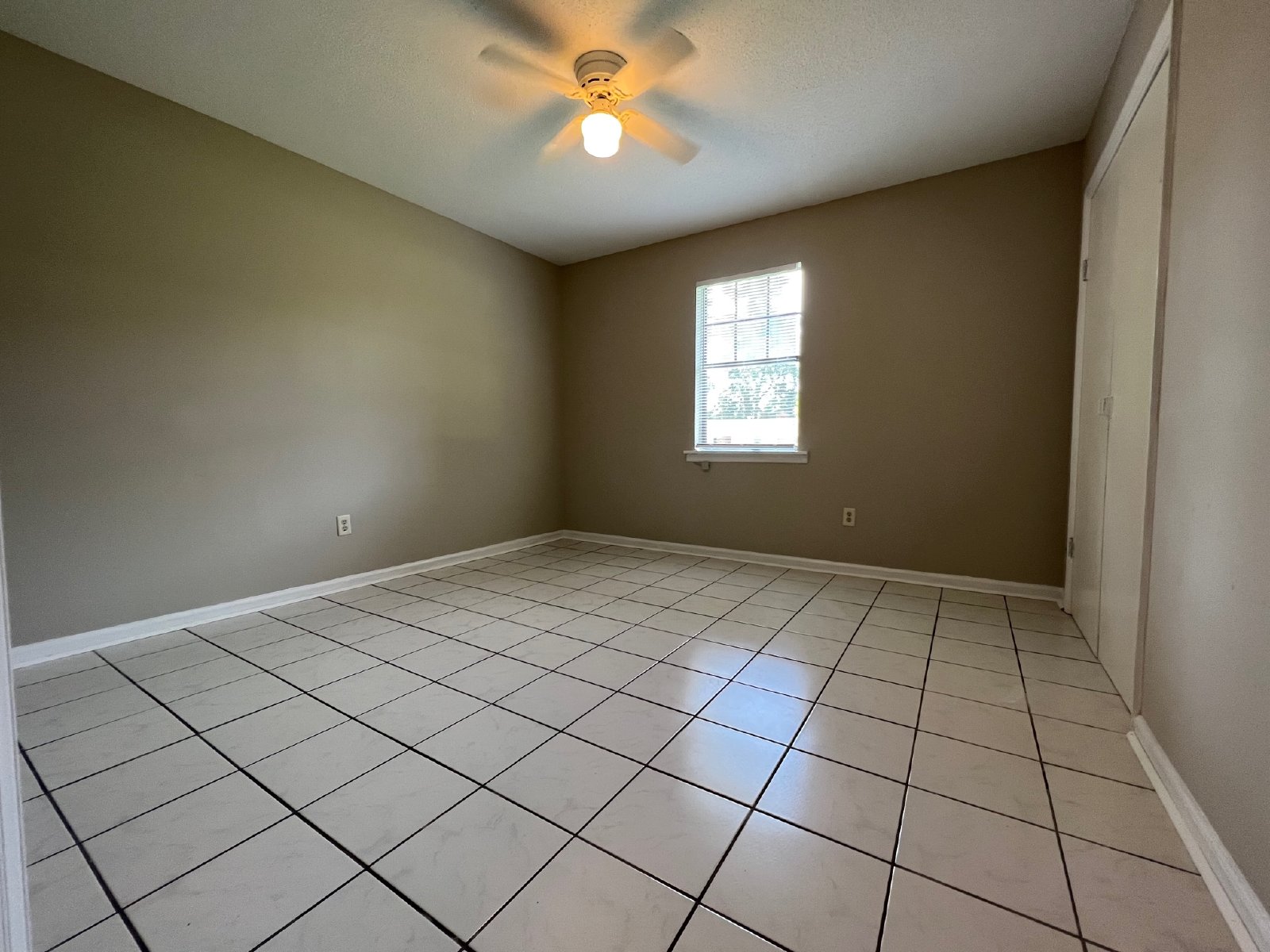 813 Robin Hood Trail property image