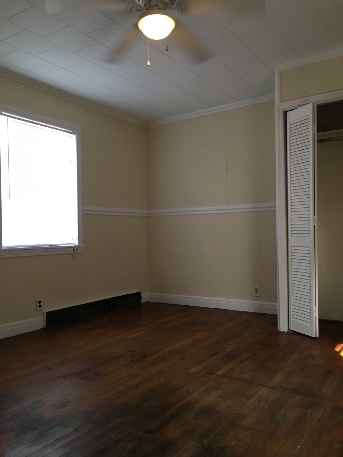 300 Catherine Ave property image