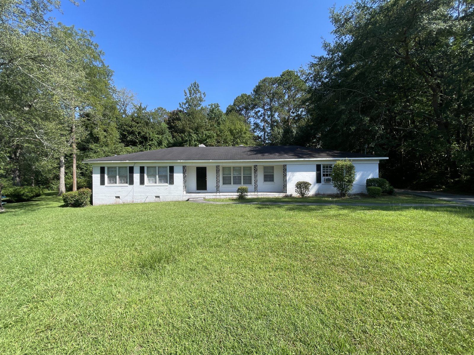 122 Holly property image