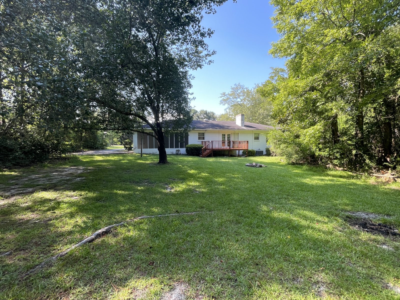 122 Holly property image