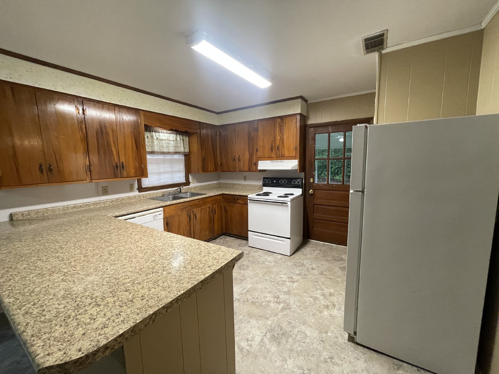 122 Holly property image