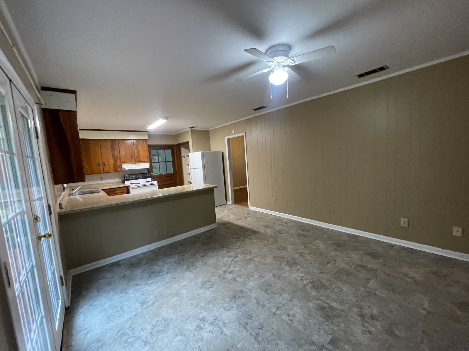 122 Holly property image