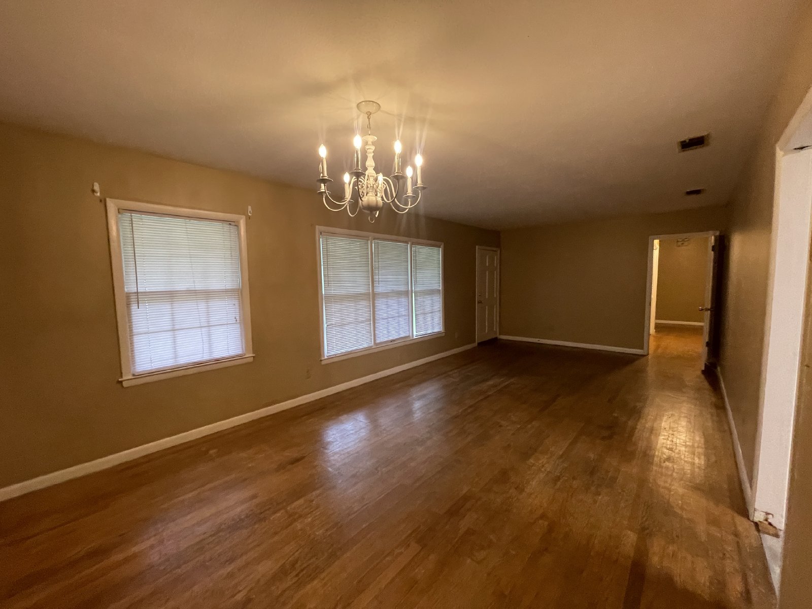 122 Holly property image