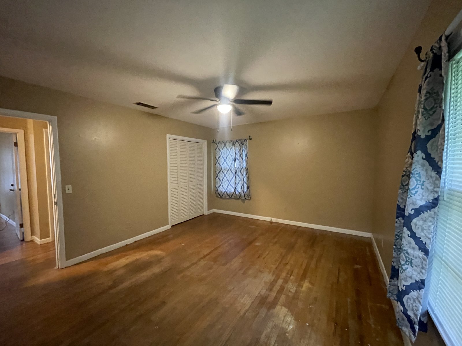122 Holly property image