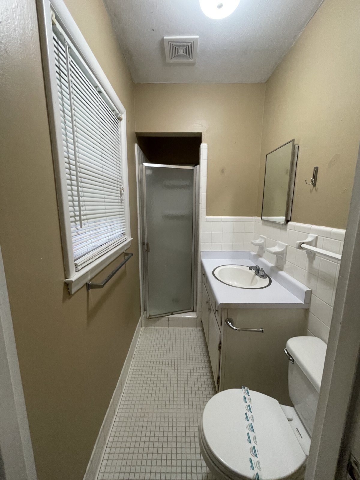 122 Holly property image