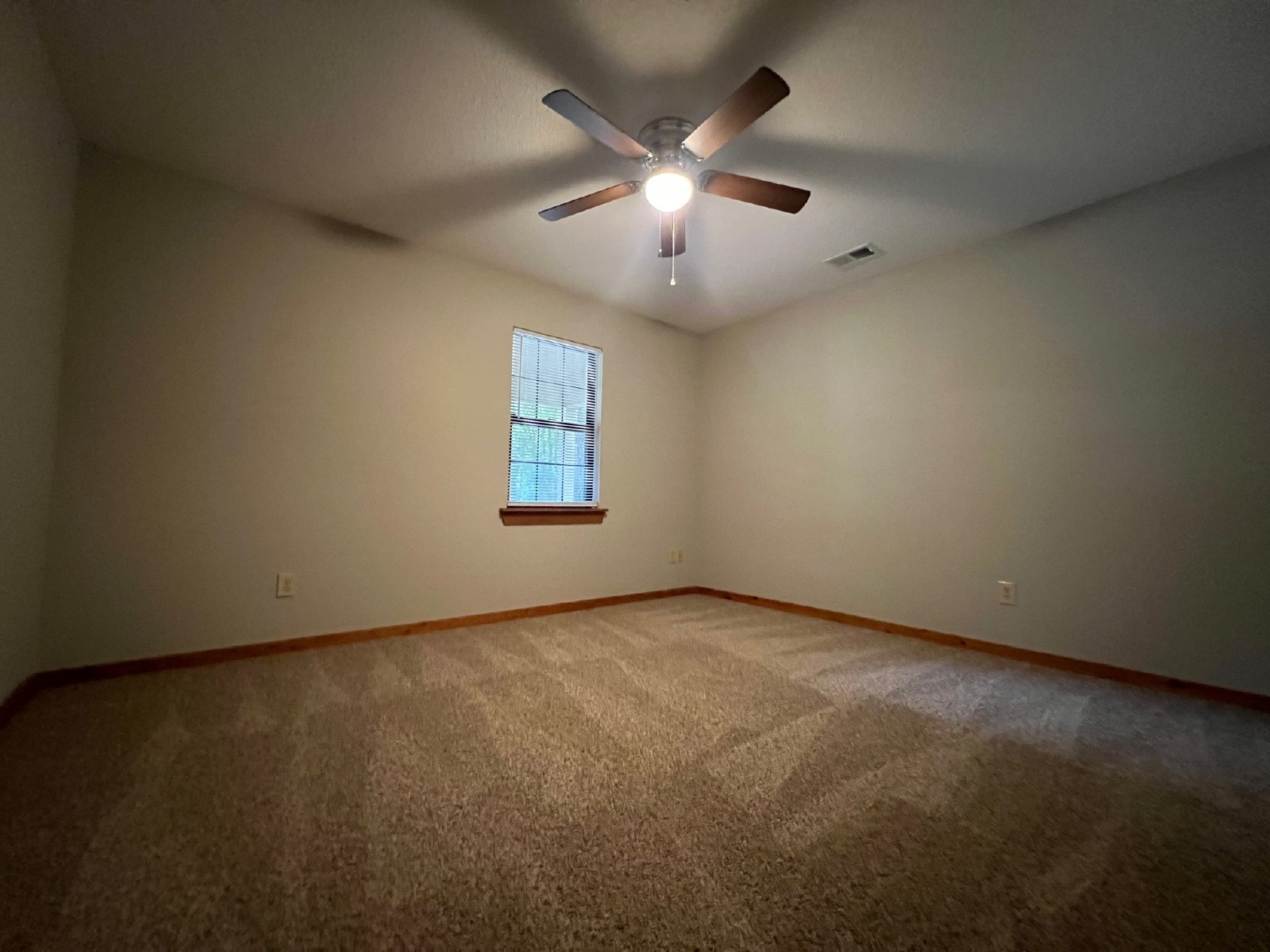 122 Winding Way property image