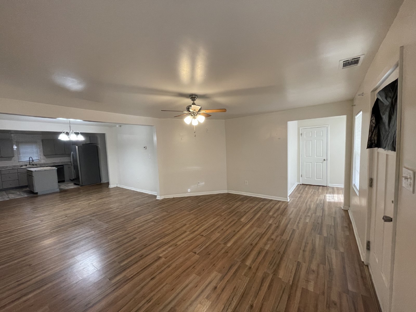 121.5 Roundtree St property image