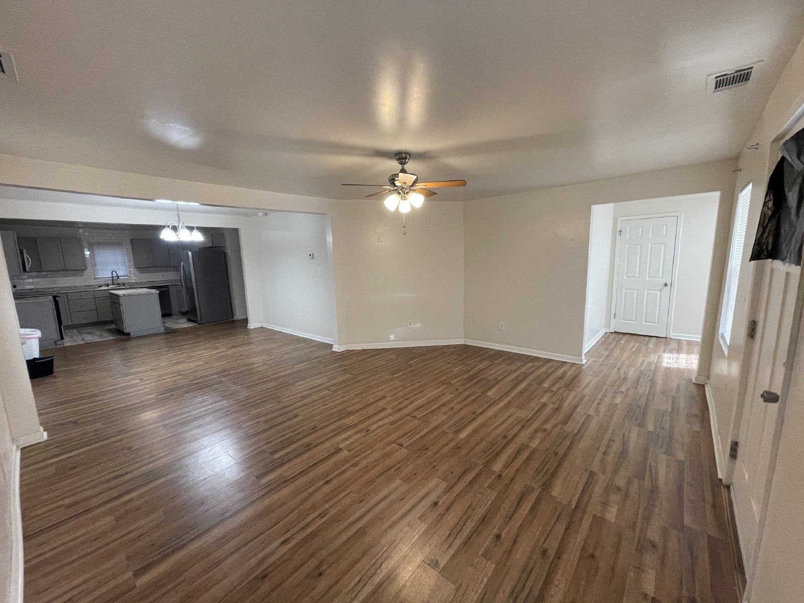 121.5 Roundtree St property image