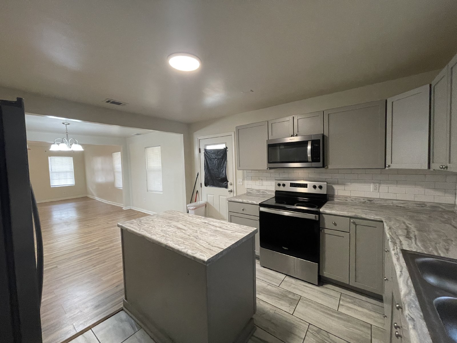 121.5 Roundtree St property image