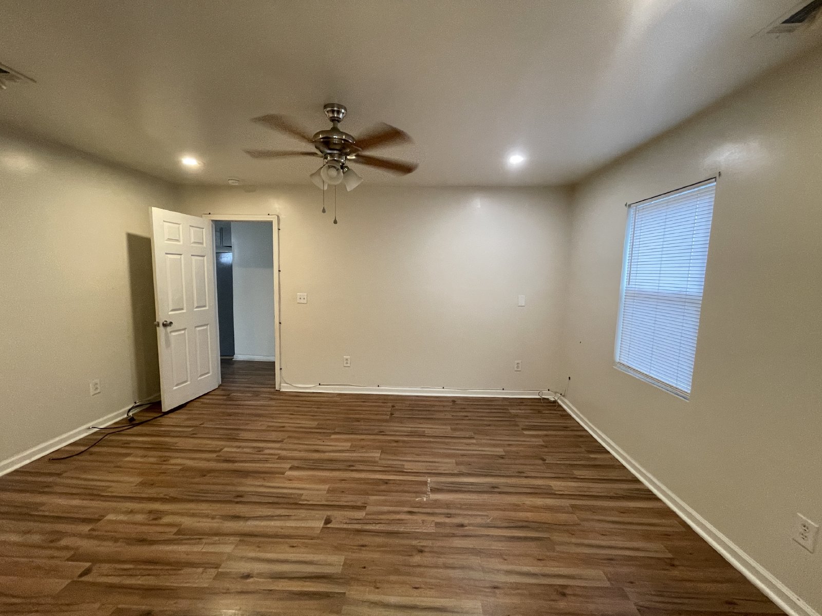 121.5 Roundtree St property image