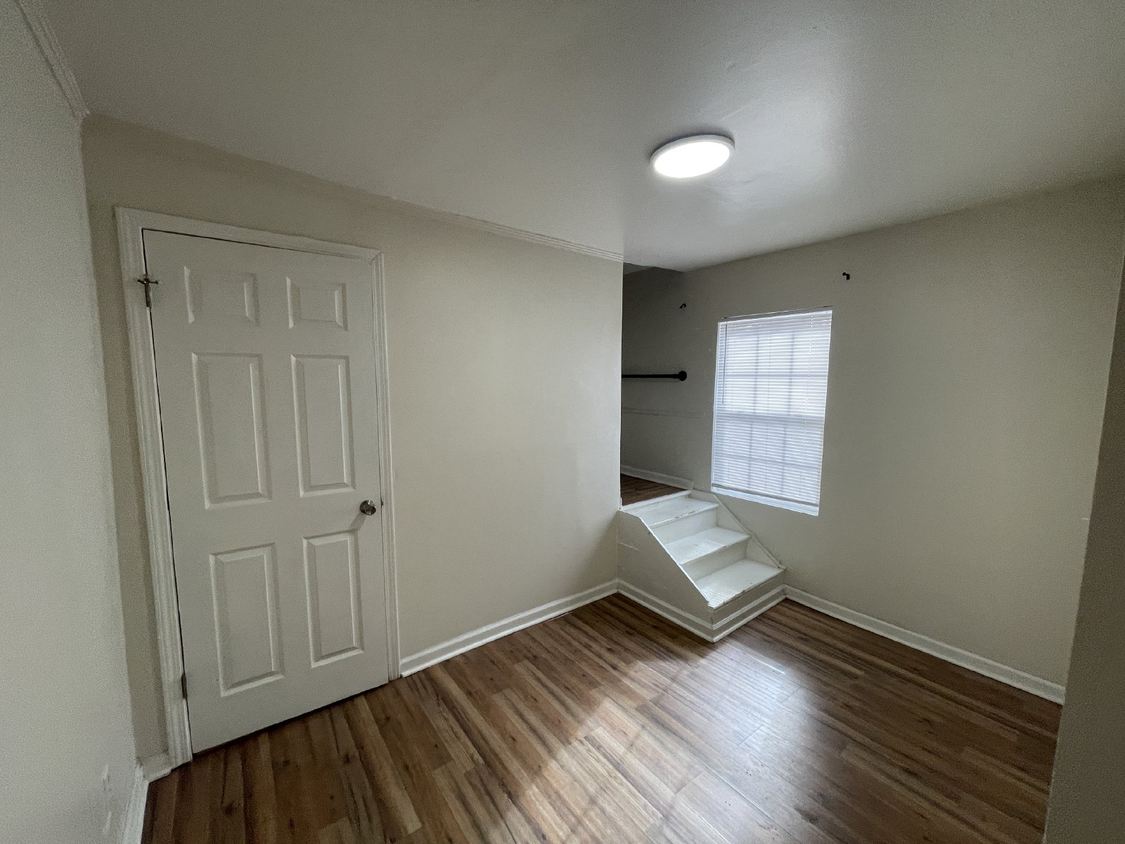 121.5 Roundtree St property image