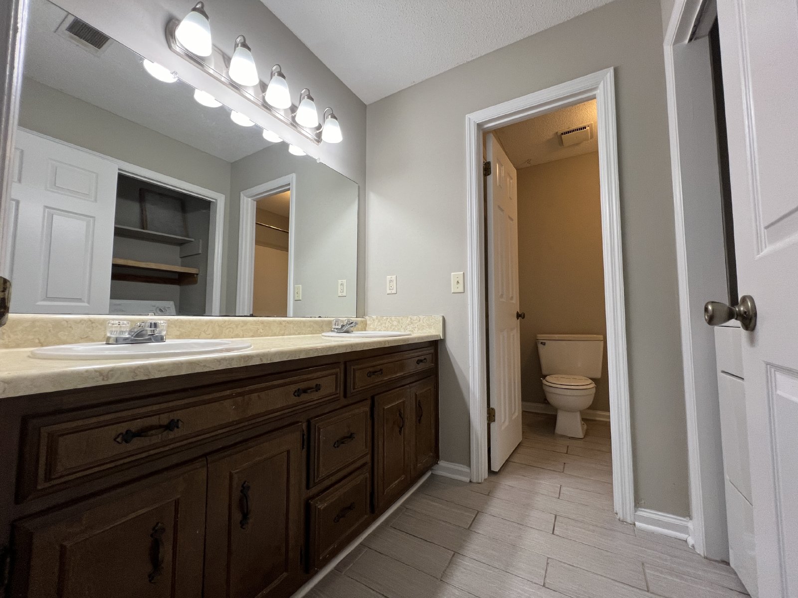 31 Somerset property image