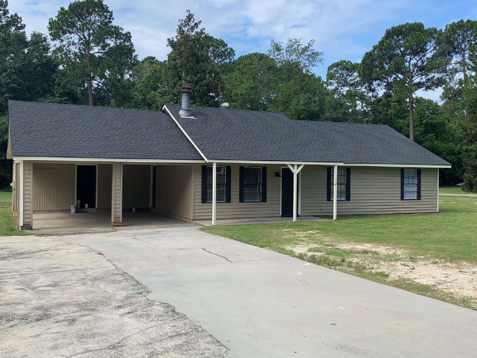 812 Robin Hood Trail property image