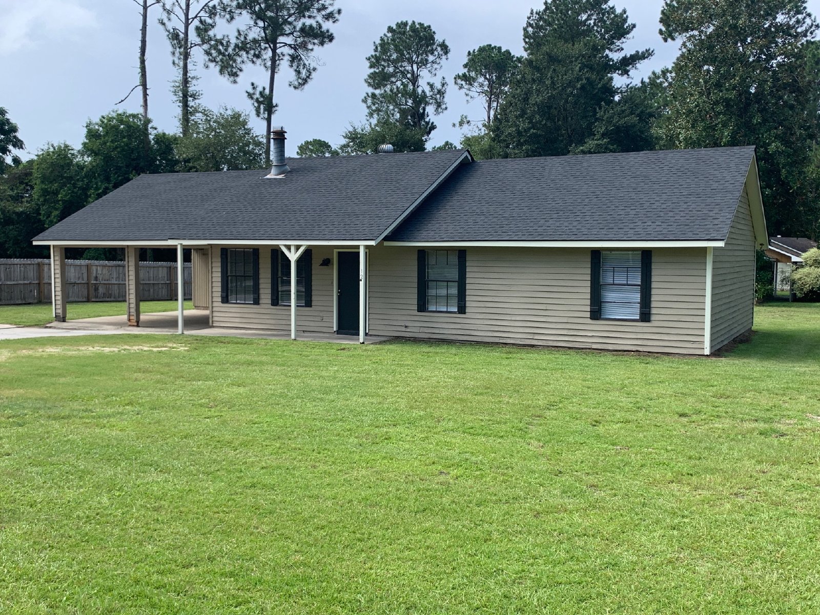 812 Robin Hood Trail property image