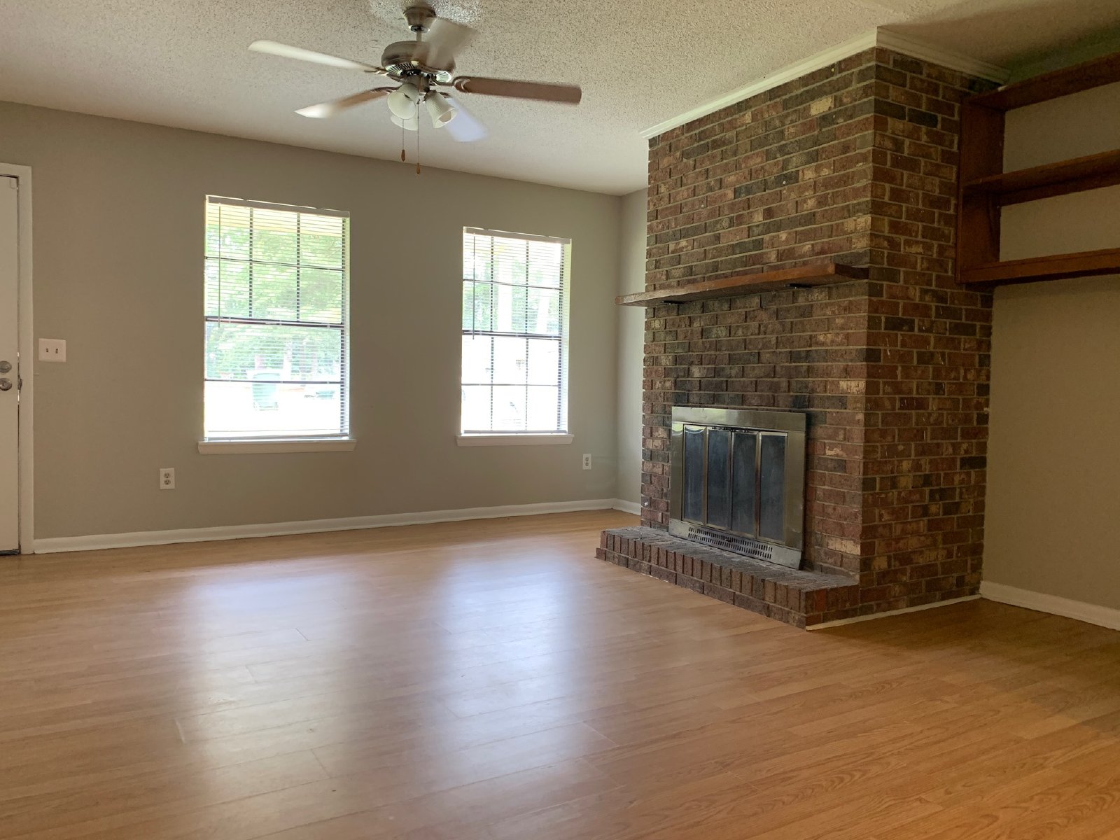 812 Robin Hood Trail property image