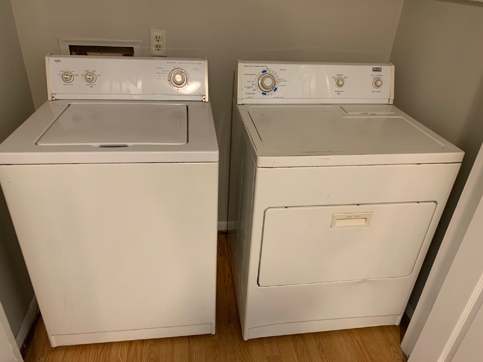 812 Robin Hood Trail property image