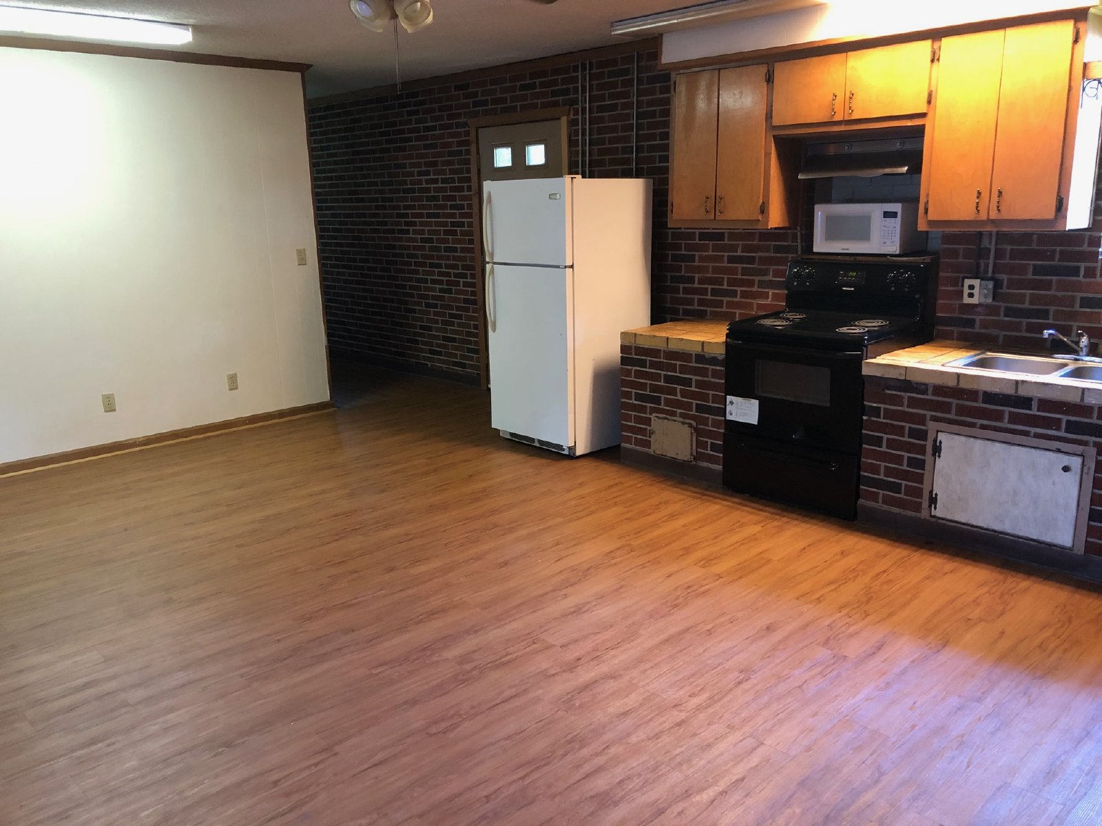 101 1/2 Catherine Ave property image