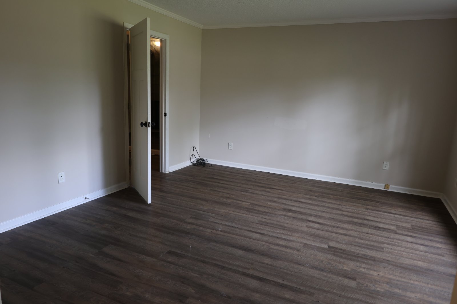 214 Oakleaf Dr, Statesboro, GA, USA property image