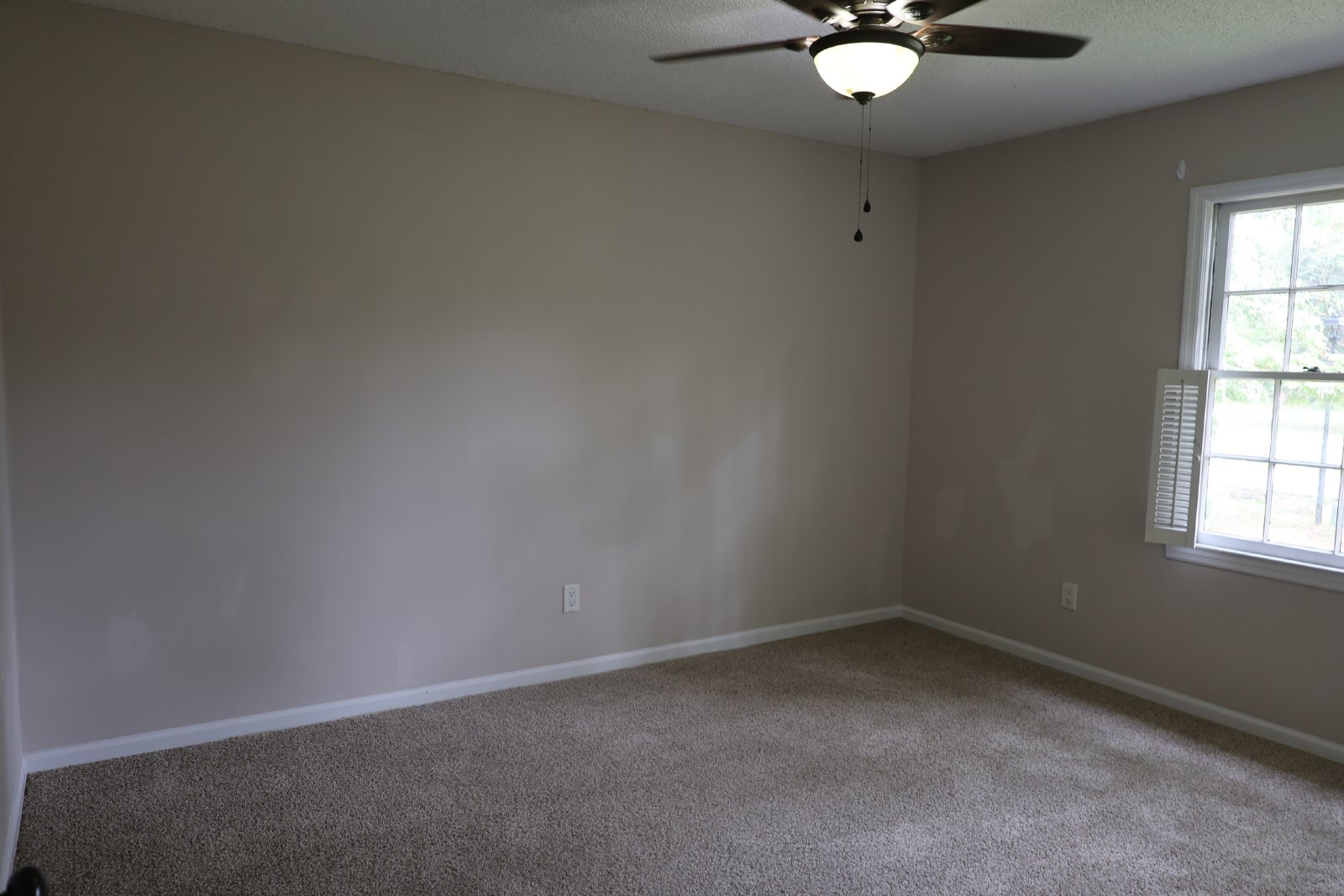 214 Oakleaf Dr, Statesboro, GA, USA property image