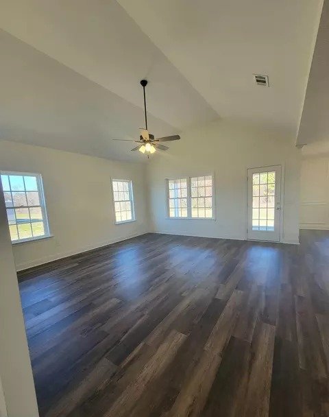 Golfer’s Paradise: Modern 3BR Home Less Than 1 Mile from GSU Golf Course property image