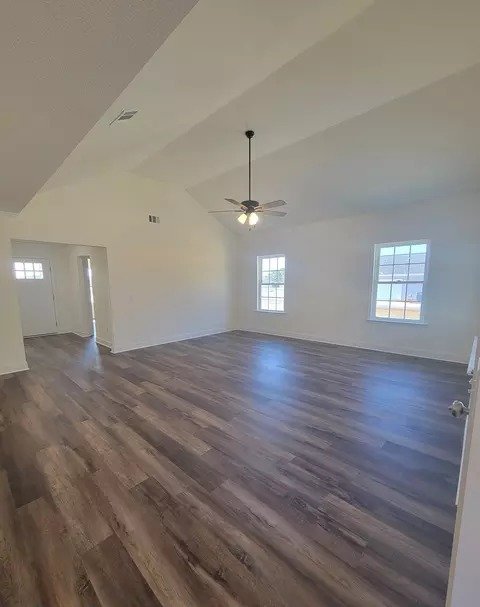 Golfer’s Paradise: Modern 3BR Home Less Than 1 Mile from GSU Golf Course property image