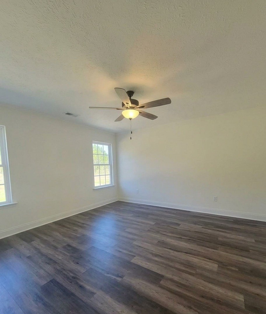 Golfer’s Paradise: Modern 3BR Home Less Than 1 Mile from GSU Golf Course property image