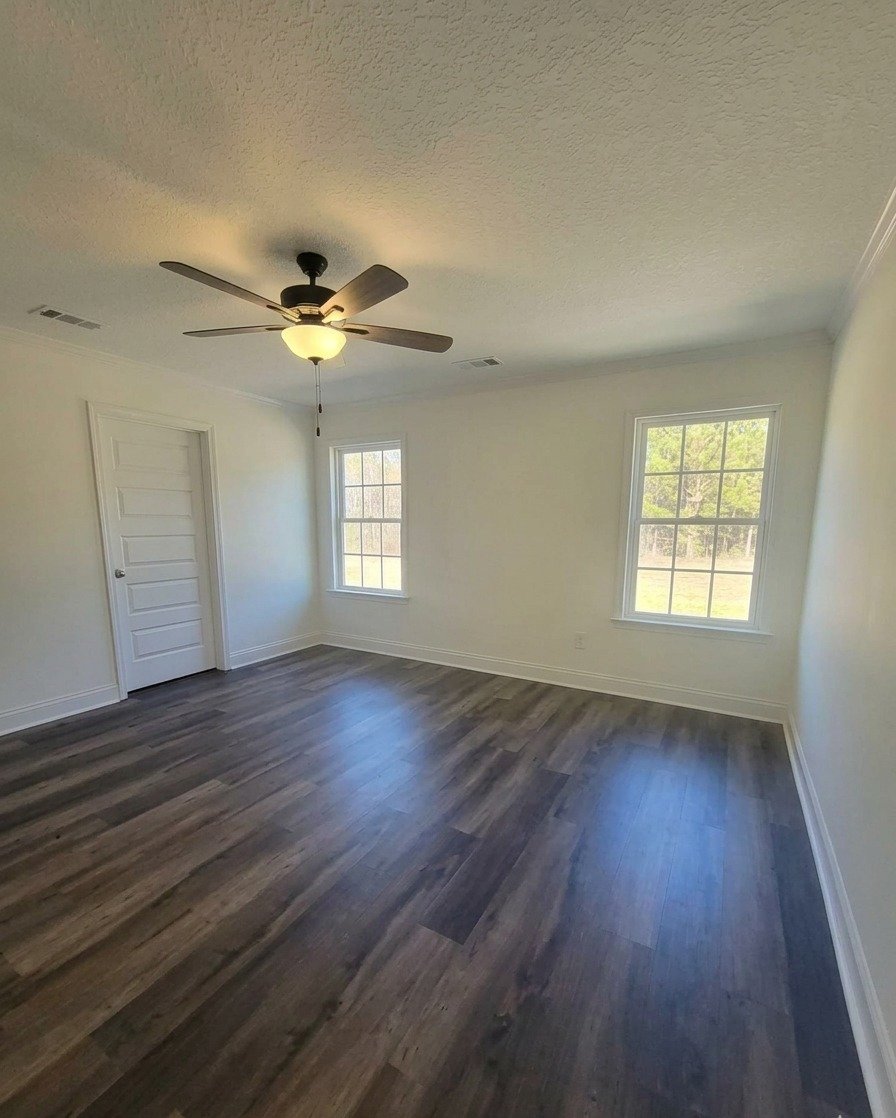 Golfer’s Paradise: Modern 3BR Home Less Than 1 Mile from GSU Golf Course property image