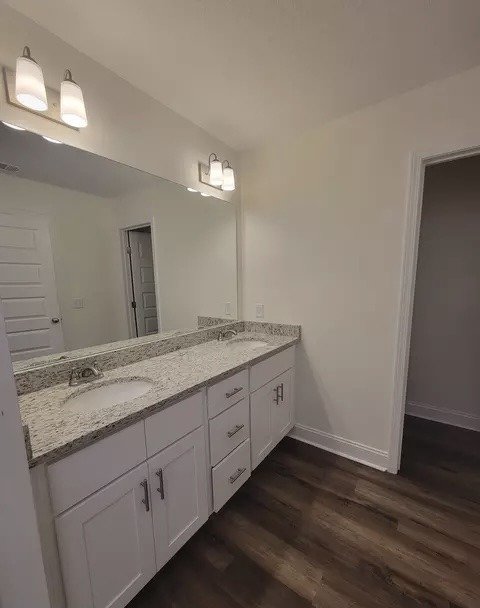 Golfer’s Paradise: Modern 3BR Home Less Than 1 Mile from GSU Golf Course property image