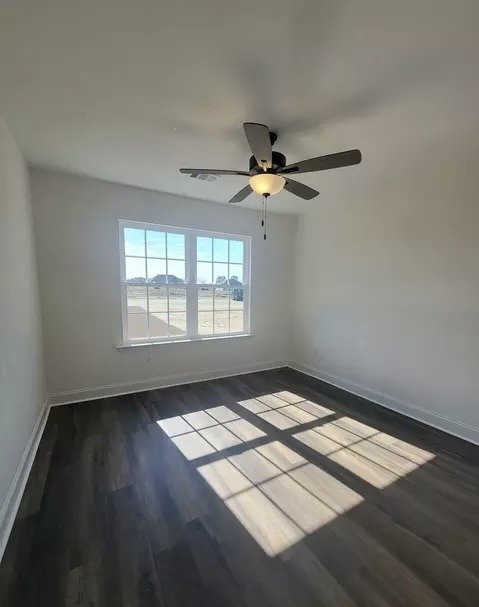 Golfer’s Paradise: Modern 3BR Home Less Than 1 Mile from GSU Golf Course property image