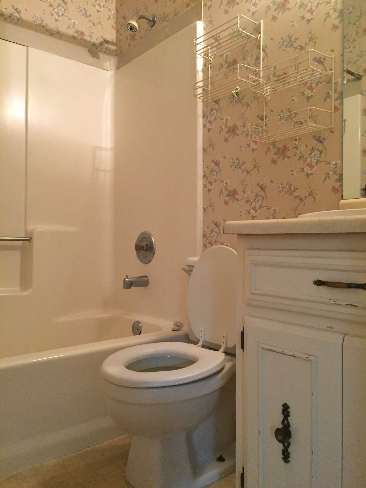 Two Bedroom Apartment located near Campus property image