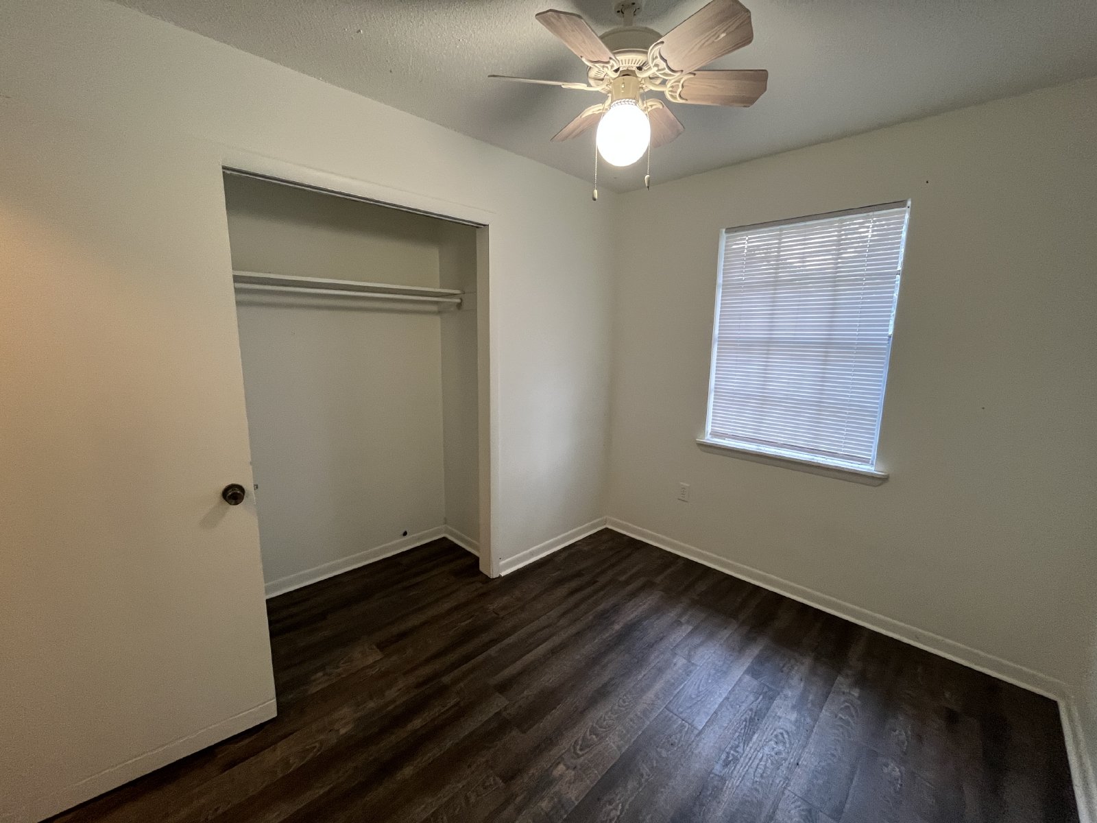 Charming Three Bedroom Home Featuring a Large Yard property image