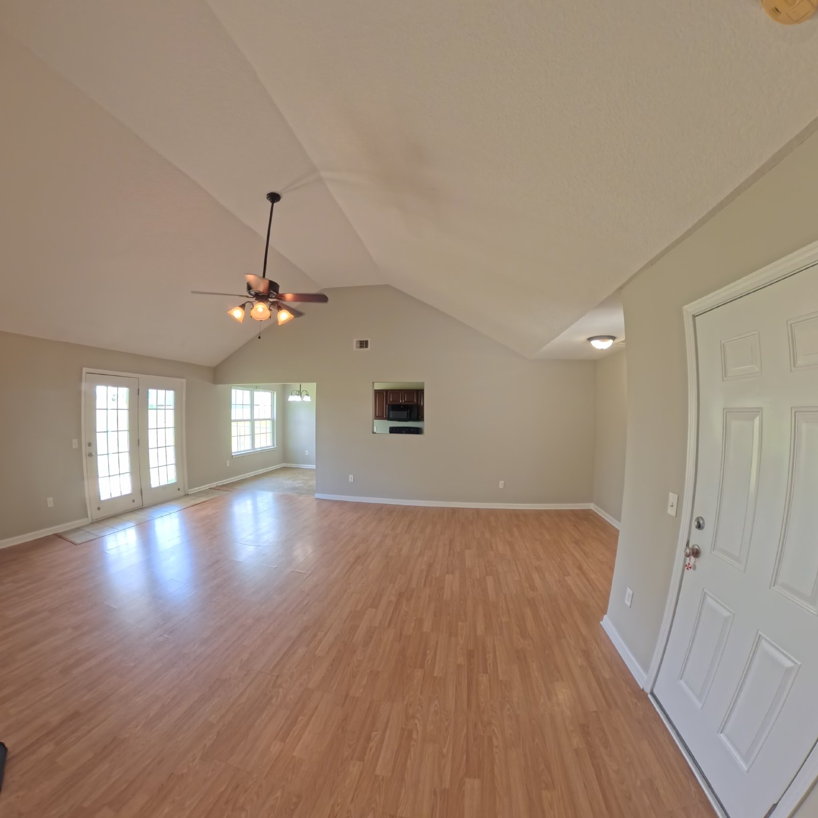 Charming 3BR/2BA Home in Statesboro with Fenced Yard & Garage! property image