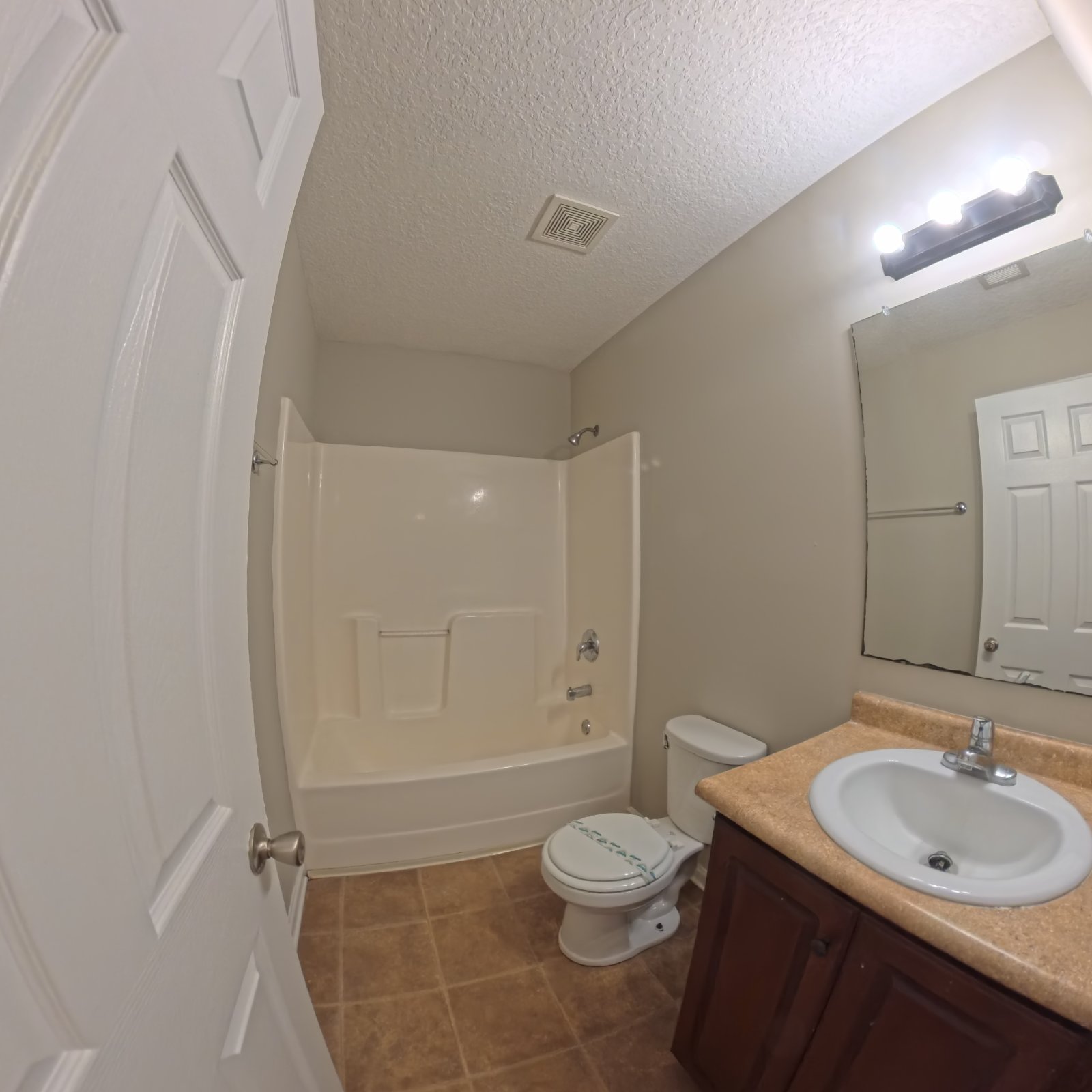 Charming 3BR/2BA Home in Statesboro with Fenced Yard & Garage! property image