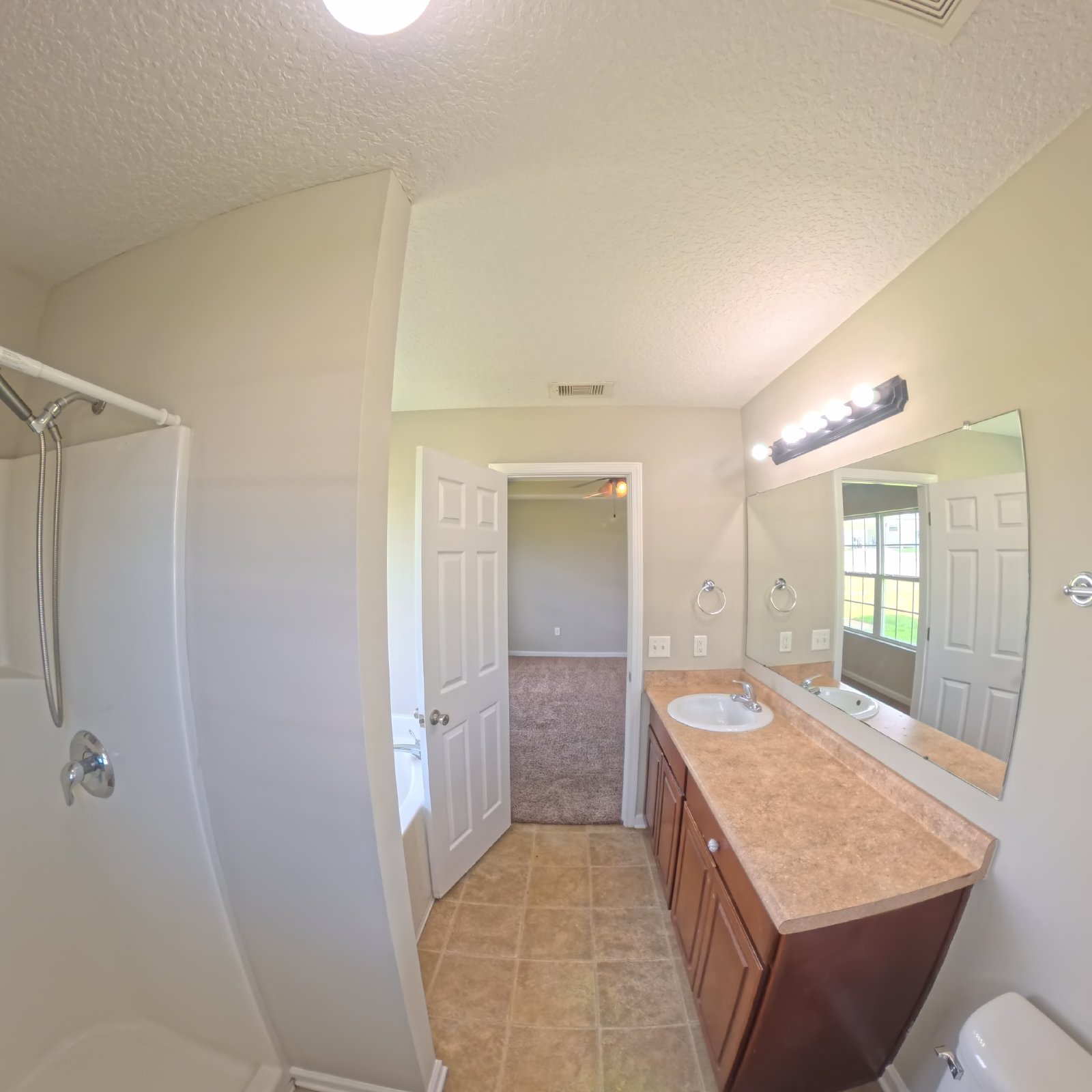 Charming 3BR/2BA Home in Statesboro with Fenced Yard & Garage! property image