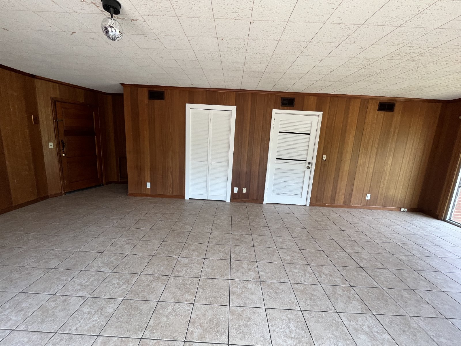214 Circle Dr property image