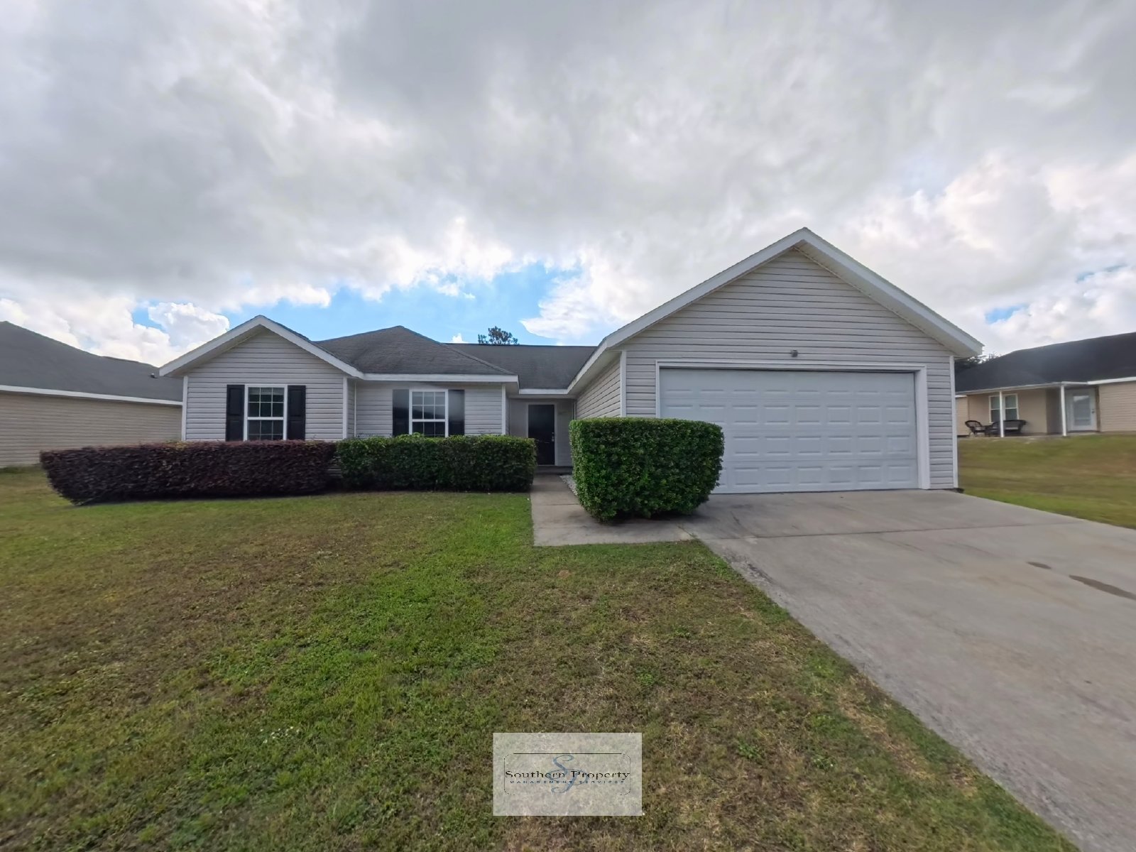 Charming 3BR/2BA Home in Statesboro with Fenced Yard & Garage! property image