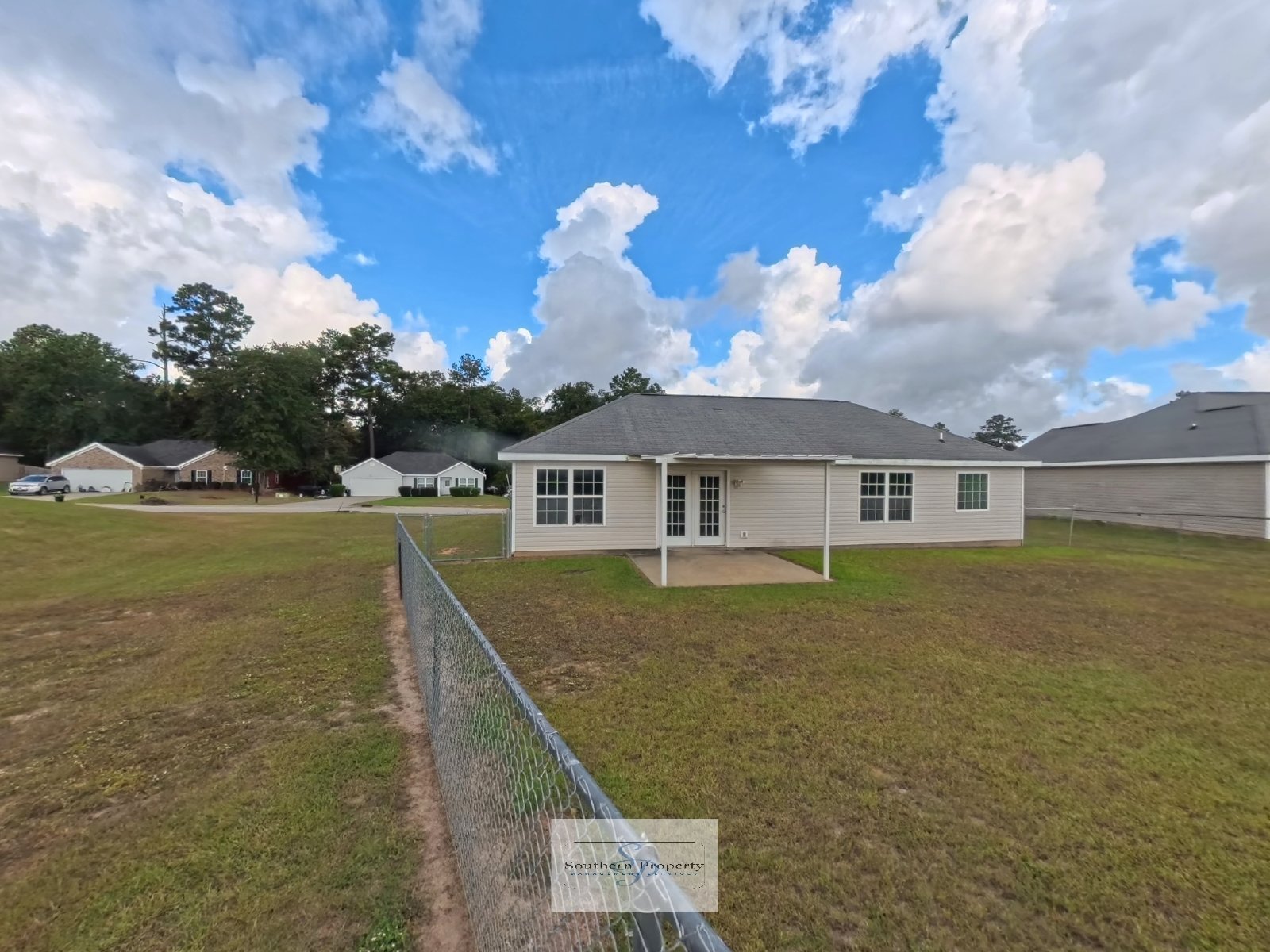 Charming 3BR/2BA Home in Statesboro with Fenced Yard & Garage! property image