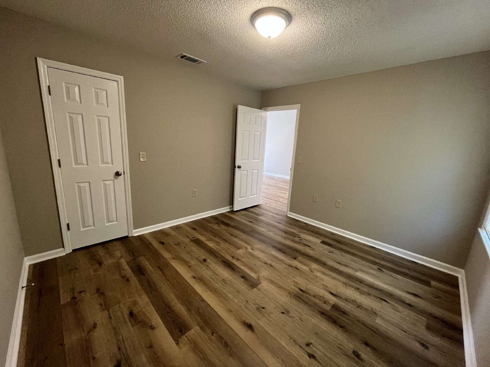 Newly Renovated Two Bedroom Apartment property image